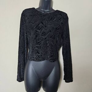 NWT Pretty Damage Crop Top